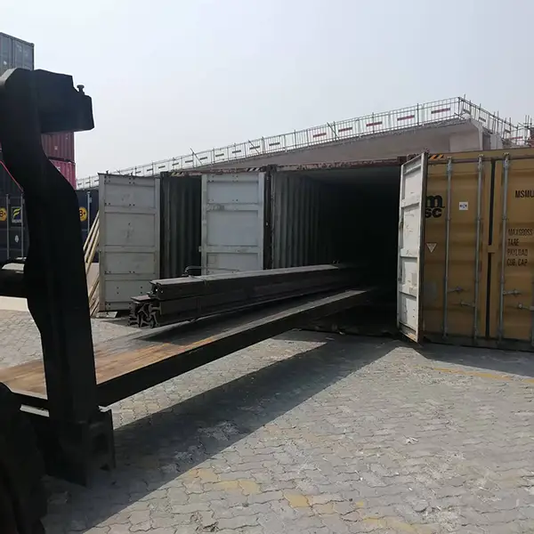 rail loading into shipping container